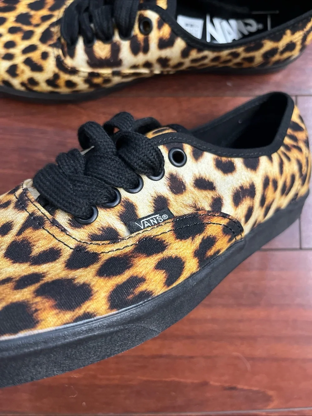 Womens 8.5 Vans Authentic Lowpro Leopard Print Low Top Shoe Sneaker New HALF BOX